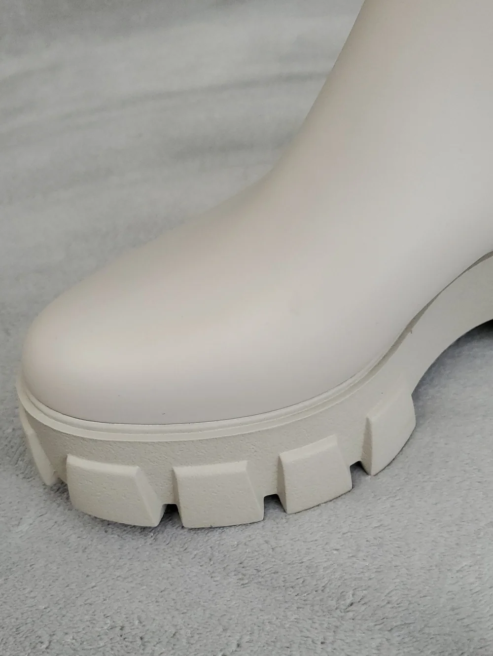 🆕️JEFFREY CAMPBELL Cream Platform Water Resistant Chelsea Lug Sole Boots SIZE:6
